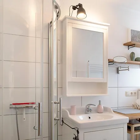 'alte Schule' * Nienhagen (Mecklenburg-Vorpommern)